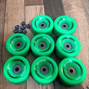 Sonar zen roller skate wheels with beagle bearings and axel nuts